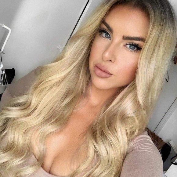 22” Ombré Blonde Lace Front Wavy Wig NEW